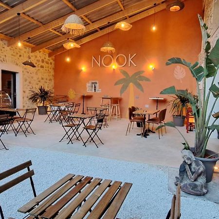 Le mazet Sainte-Jalle, jardin barbecue Extérieur photo