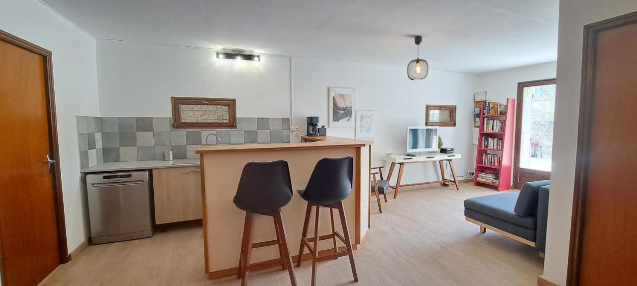 Le mazet Sainte-Jalle, jardin barbecue Extérieur photo