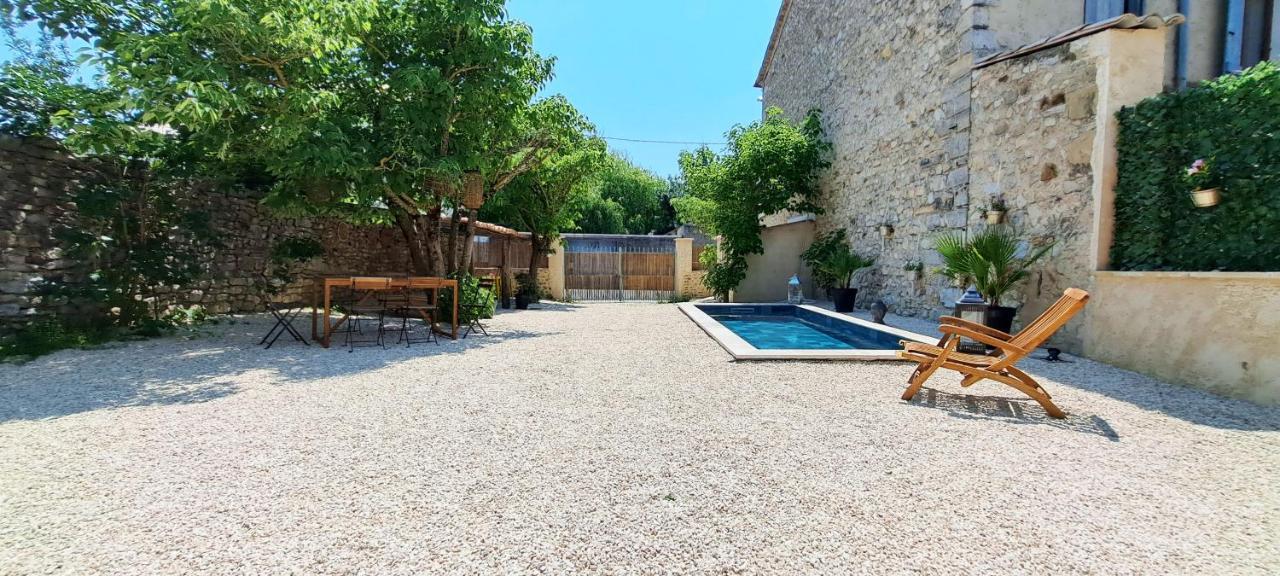 Le mazet Sainte-Jalle, jardin barbecue Extérieur photo
